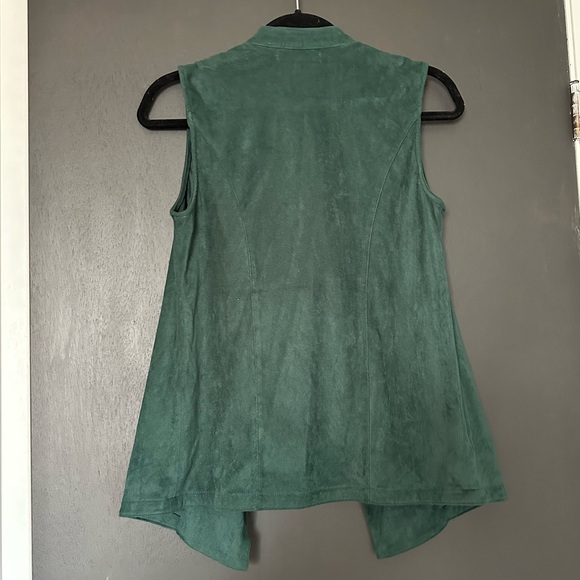 Romeo + Juliet Faux Suede Dark Green Vest - Size Small. - Picture 3 of 5